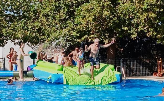 La piscina municipal recibió la visita de casi 9.000 personas