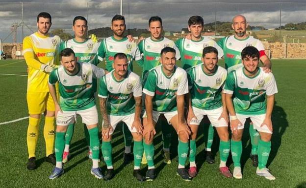 El Racing Valverdeño vuelve a la senda del triunfo a costa del filial el CD Badajoz