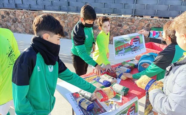 Este sábado se celebra la actividad solidaria Futkilo