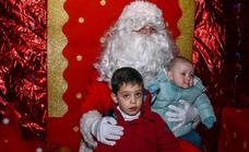 Papá Noel repartió mucha ilusión entre los más pequeños