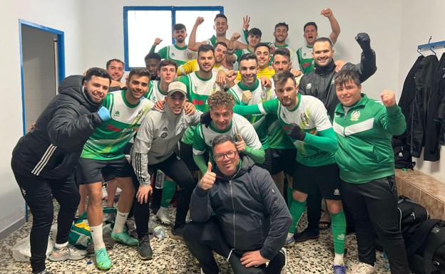 El Racing remonta al Cheles con 12 minutos de locura