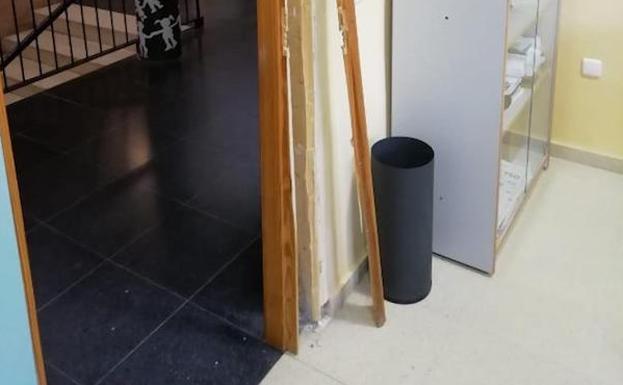 La Guardia Civil investiga cuatro robos en institutos cometidos en el puente