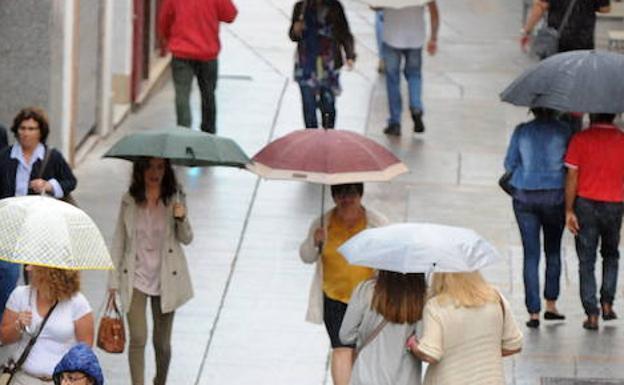 El fuerte viento será noticia hasta el viernes y anteayer ya se registraron rachas de 70 kilómetros en Garganta la Olla o 55 en Villafranca