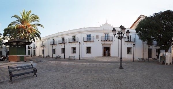 La Junta de Extremadura concede una subvención de 46.050 euros para la financiación de las ayudas para suministros mínimos vitales