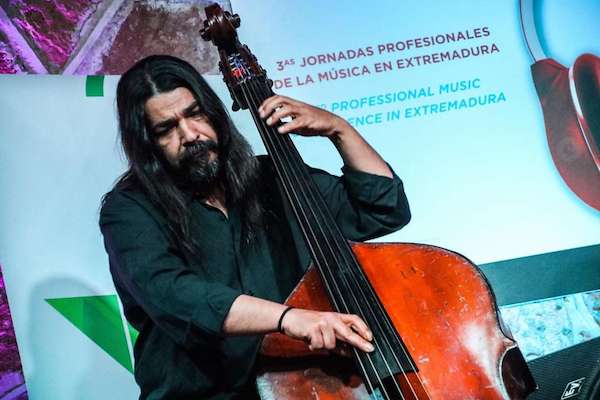 La secretaria general de Cultura, Miriam García Cabezas, asistió el pasado jueves en Villafranca a la clausura de las terceras jornadas profesionales de la Música de Extremadura