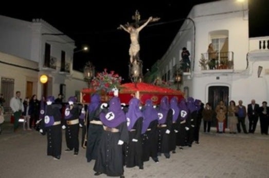 Cuatro pasos de dos cofradías diferentes desfilarán esta noche por las calles de Villafranca