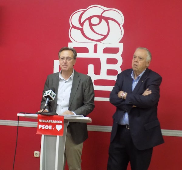 El PSOE presenta su libro de gestión municipal de la legislatura 2015-2019