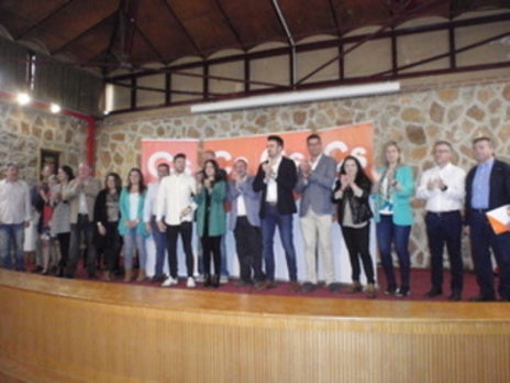 Ciudadanos presentó anoche al candidato a la alcaldía de Villafranca, José Manuel Rama