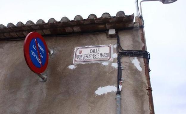 Condenan al Ayuntamiento de Villafranca de los Barros a reponer el nombre de calle Legión
