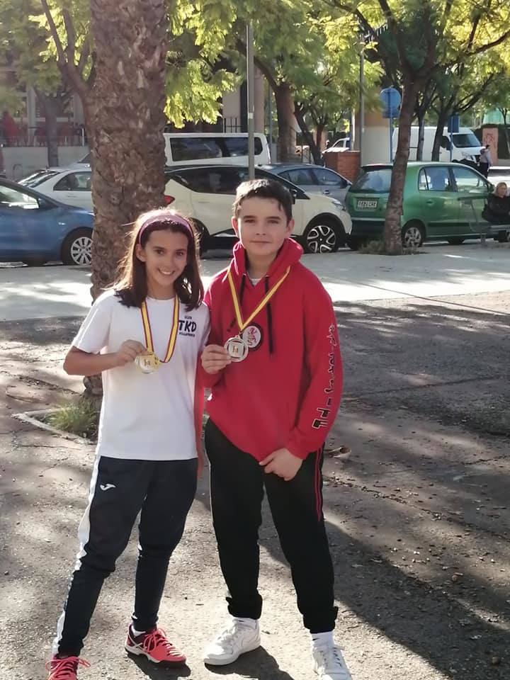 Bárbara Mateo se alza con la medalla de oro en el Campeonato de España de Taekwondo