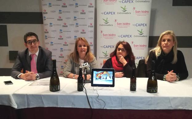 AFIBROV recibe 1860 euros de la VII San Silvestre de Villafranca