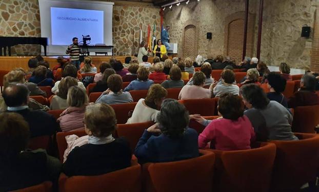 Charla para llevar una vida saludable y prevenir el cáncer