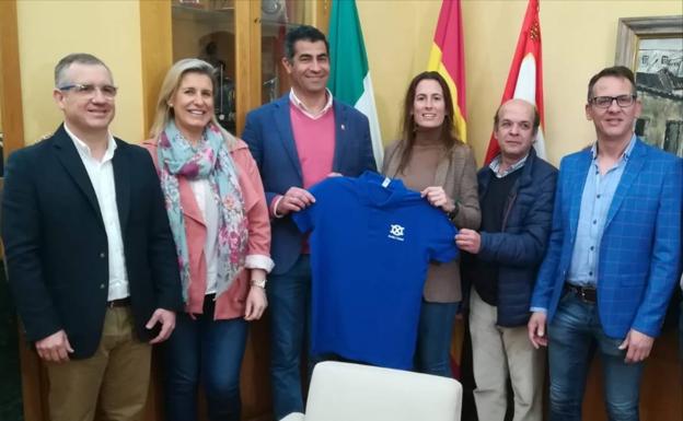 Doble Cristal cuenta con el apoyo del alcalde para realizar un programa permanente de terapias ecuestres en la localidad