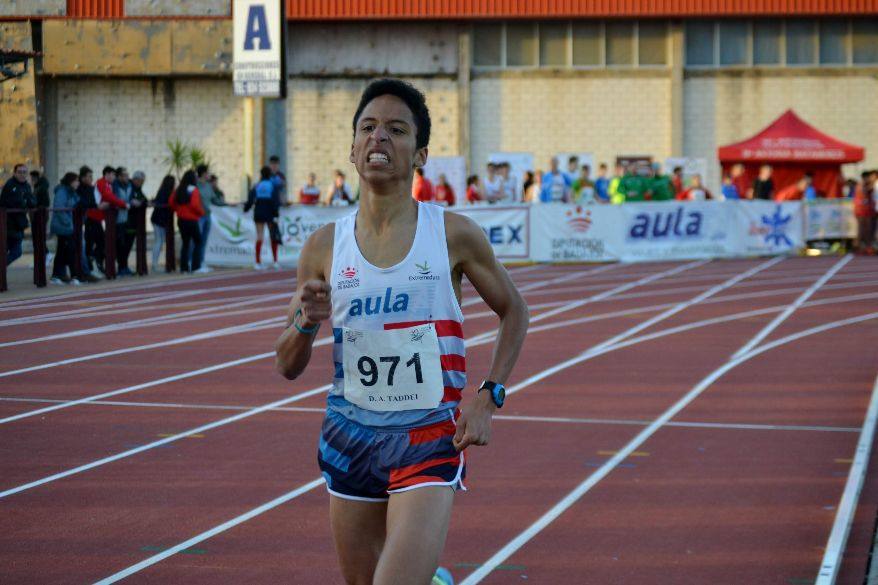 Dos mínimas nacionales y 15 medallas fue la cosecha del CAPEX en el Campeonato de Extremadura de pista de invierno