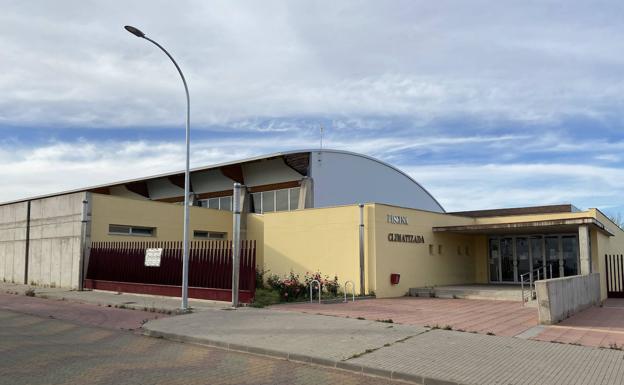 El futuro incierto de las piscinas en Villafranca
