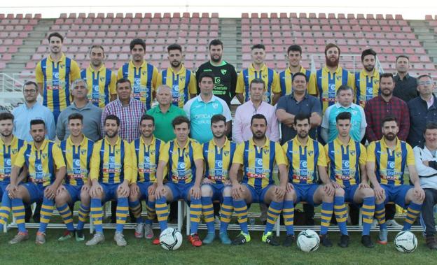 Finalizada la fase regular de la 1ª División Extremeña sin que se produzcan descensos de categorías