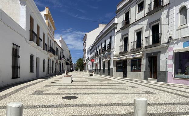 El 85% de los comercios en Villafranca abrieron el lunes sus puertas