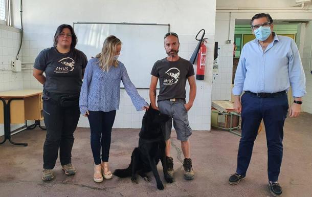 AMUS lleva a cabo un programa de adiestramiento canino para la recuperación y rescate de rapaces