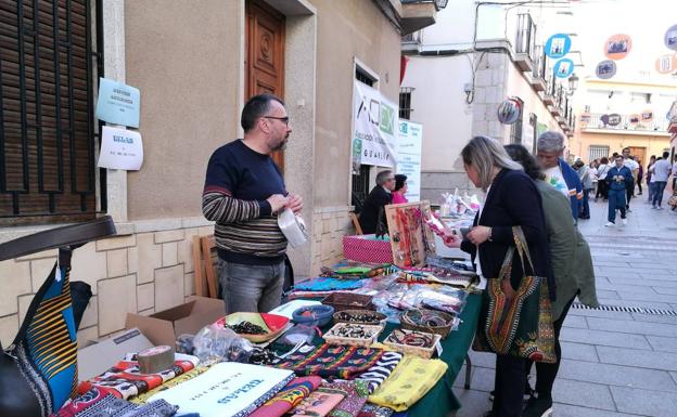 La asociación Teranga Extremadura se ubicará este sábado en el mercadillo