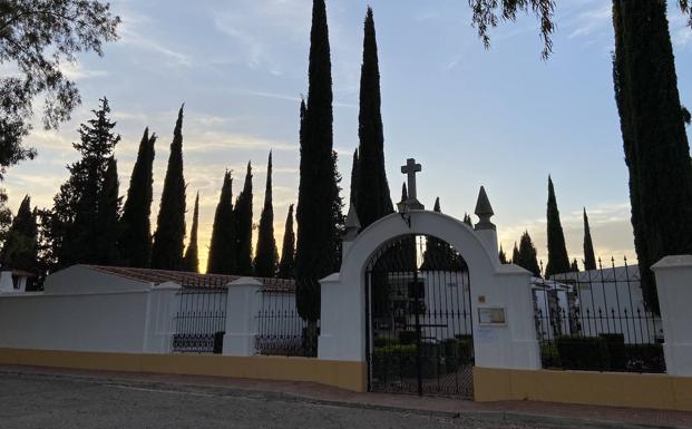 El Ayuntamiento establece normas de seguridad para acceso al cementerio con motivo de la Festividad de los Difuntos