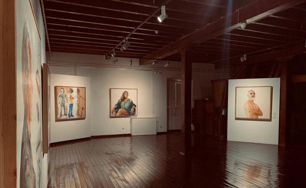 Paco Vellarino expone «Serendipias» y «Pupitres Verdes» en la Casa de Cultura