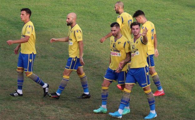 La SP Villafranca retorna a la Tercera División nueve años después con un empate ante el Olivenza