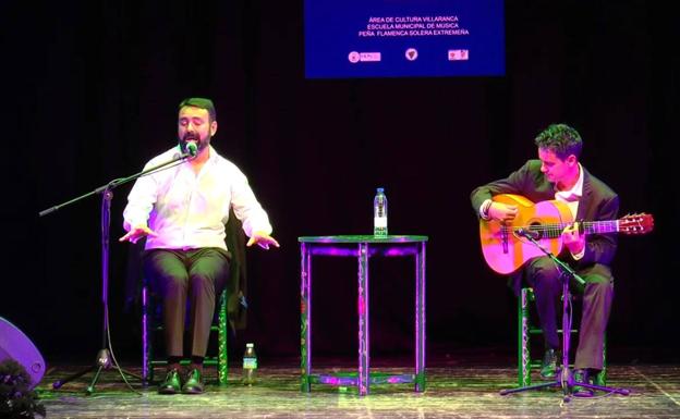 El sevillano José Olmo gana el XIX Certamen Flamenco 'Ciudad de la Música'
