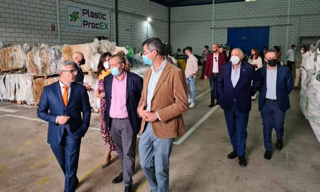 Inaugurada en Villafranca una empresa que apuesta por la economía circular, Plastic Procex