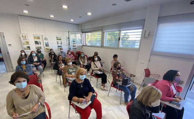 FADEMUR destaca el papel de la mujer como «pilar esencial» para el impulso del medio rural en unas jornadas celebradas en Villafranca