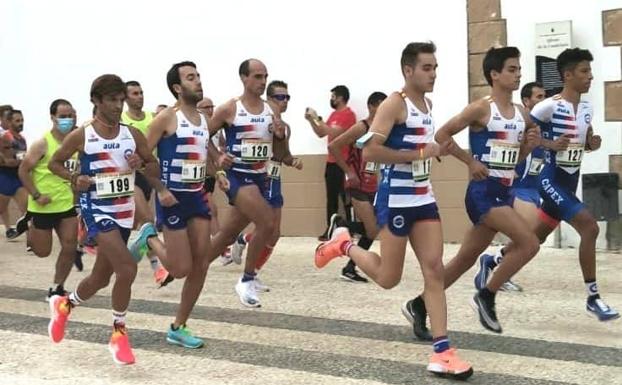 Tercer puesto para Jorge González en la multitudinaria media maratón de Sevilla