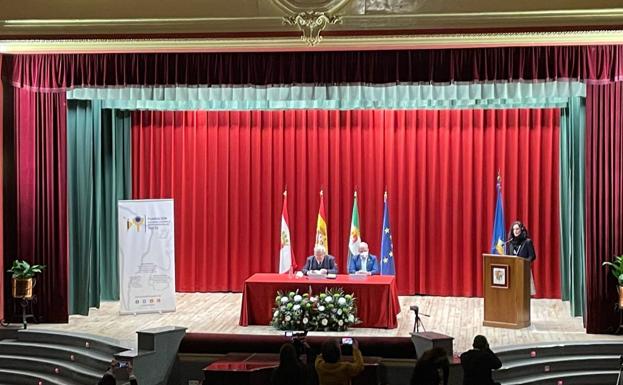 El Presidente del Tribunal Constitucional, Juan José González Rivas, visitó el pasado viernes Villafranca