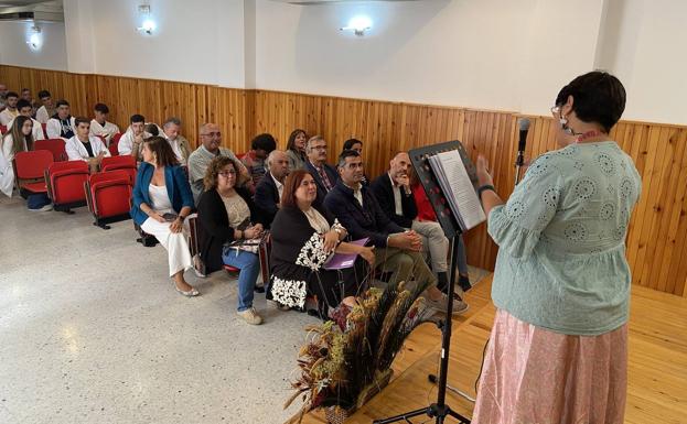 Begoña García inaugura en Villafranca el curso lectivo en los Centros de Formación del Medio Rural de Extremadura