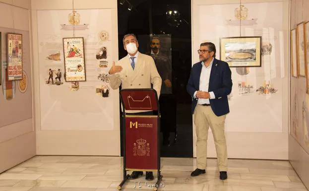 La peña taurina 'El Albero' celebra sus «Noches de Toros» con tres charlas coloquio y una exposición
