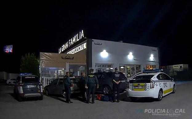 La Guardia Civil detiene a cinco personas a las que se les intervino casi 70 kilos de hachís