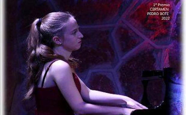 Natalie Schawamova, ganadora de la última edición del Pedro Bote, ofrece un concierto este sábado en la Casa de Cultura