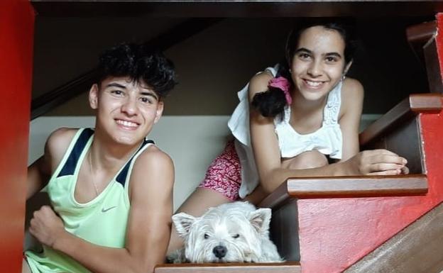 La alumna Sira Rodríguez, del CEIP Miguel de Cervantes, recibe el Premio Extraordinario de Primaria