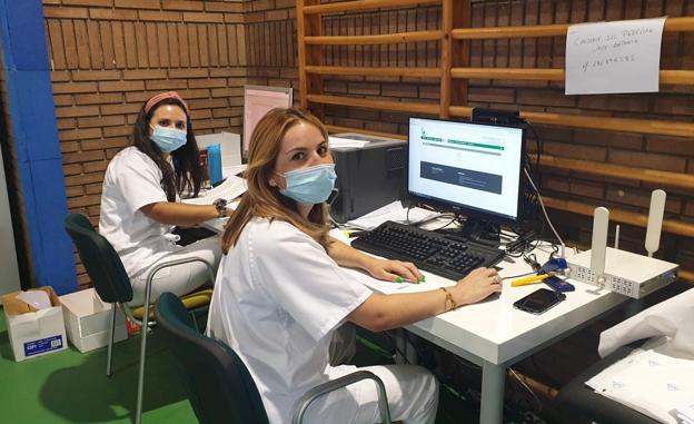 Quienes pasaron el coronavirus hace seis meses ya pueden contactar para vacunarse