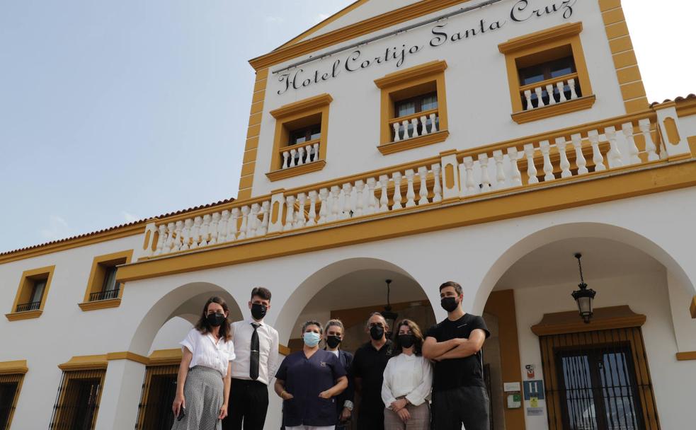 Los hoteles se 'visten' con el maillot rojo