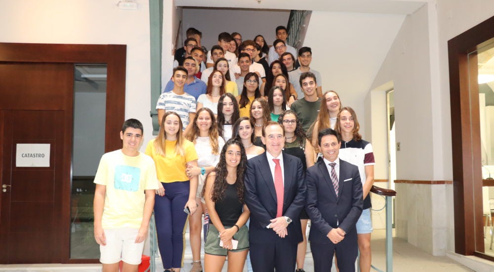 Un total de 19 preuniversitarios optan a las becas 'Antonio Huertas Mejías'