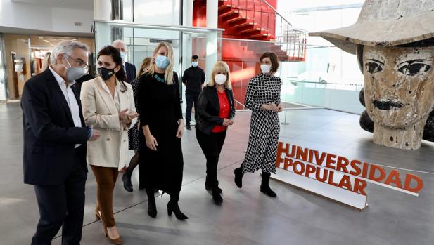 Mónica Calurano asiste al Congreso de la Federación Española de Universidades Populares