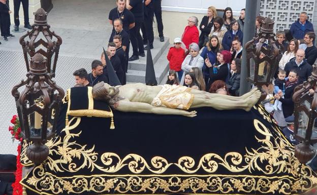 La imagen del Cristo Yacente, que procesiona el Viernes Santo, será restaurada
