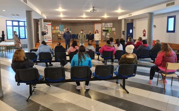 Las mujeres de Entrerríos participan en un taller de empoderamiento y liderazgo
