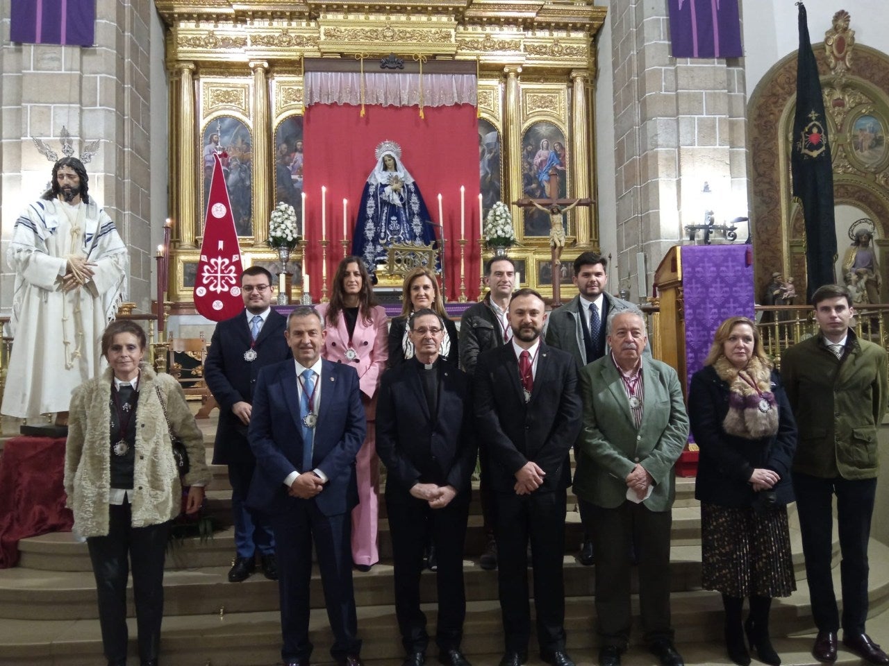«De las tablas del pesebre al madero de la cruz»