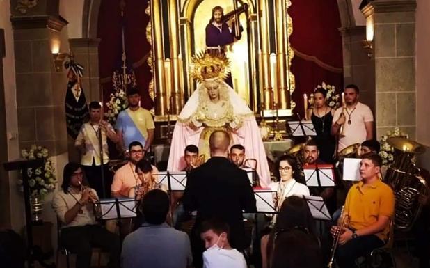 Un total de quince músicos dan vida al nuevo grupo de cámara Regina Calvariae