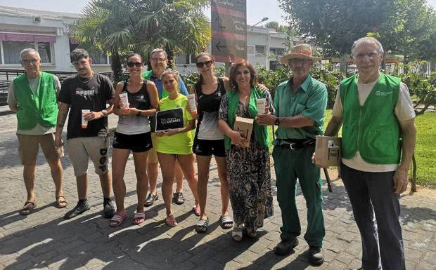 Los empleados municipales que trabajan en el exterior reciben cremas solares protectoras