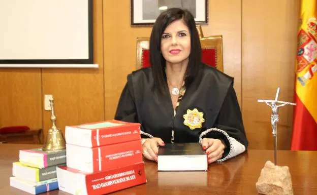 Susana Calvo Gago en la sala de vistas del juzgado de Villanueva de la Serena. /SOL GÓMEZ