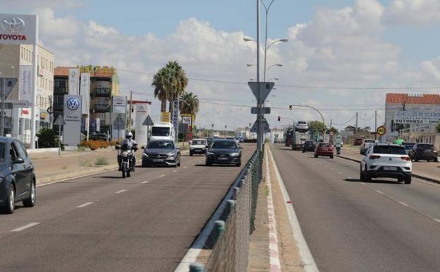 La Junta adjudica la redacción del proyecto de carril bici y acerado entre Don Benito y Villanueva