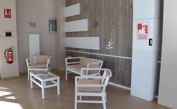 La piscina climatizada estrena nuevos vestuarios