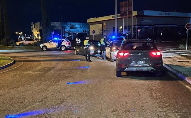 La Policía Local detiene a un joven con marihuana y MDMA en un control preventivo de drogas y alcohol