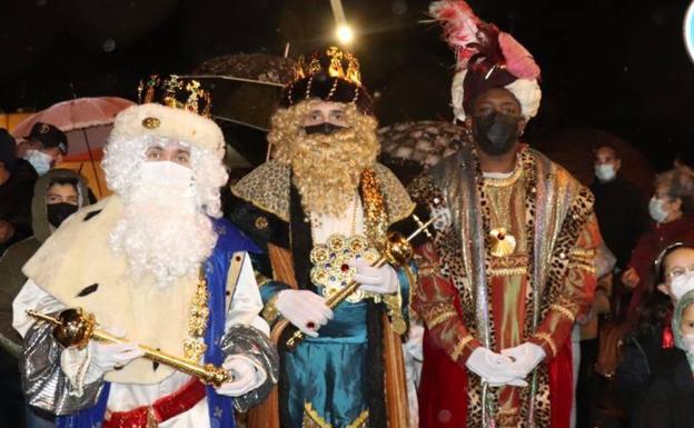 17 carrozas y 4 pasacalles conforman la Cabalgata que tomará esta tarde las calles de Villanueva